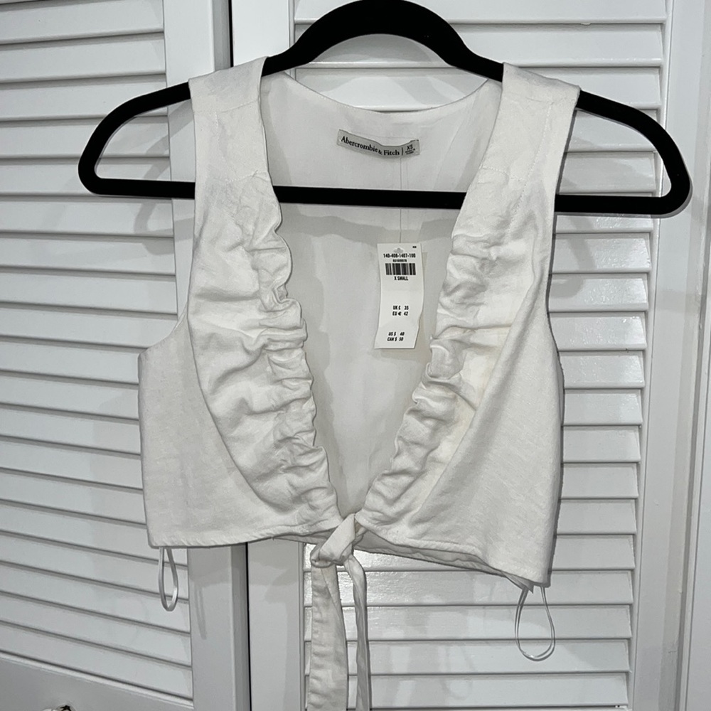Abercrombie and Fitch linen top